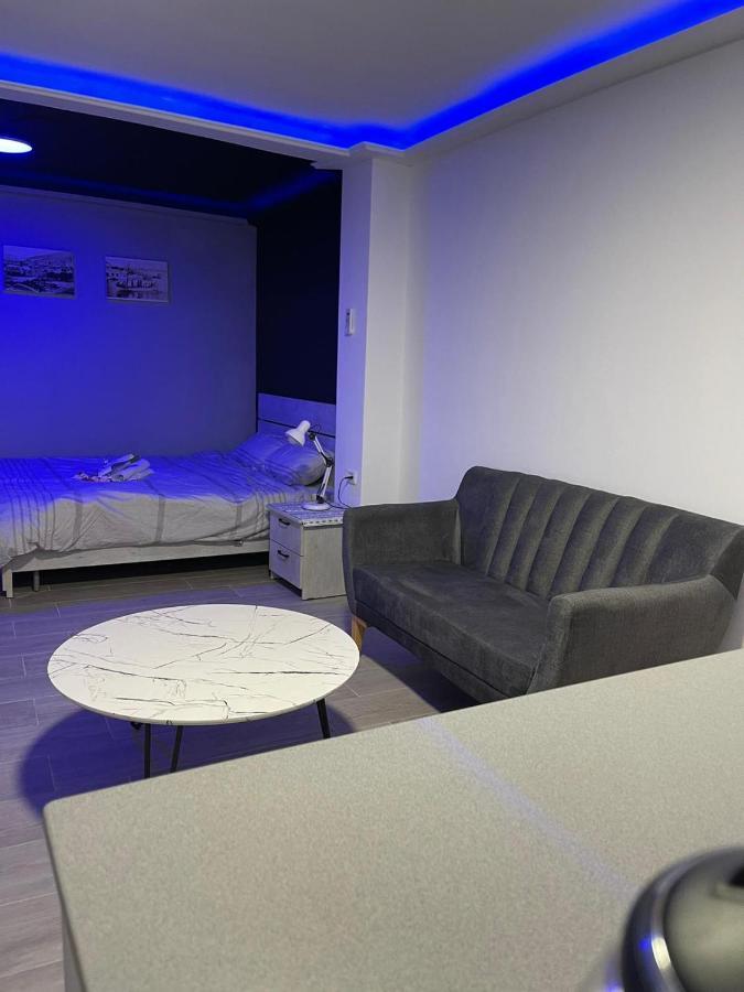 חדרי לייבל Label Rooms Blue & Red Tiberias Exterior photo