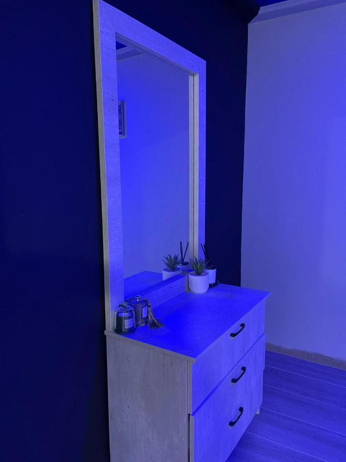 חדרי לייבל Label Rooms Blue & Red Tiberias Exterior photo